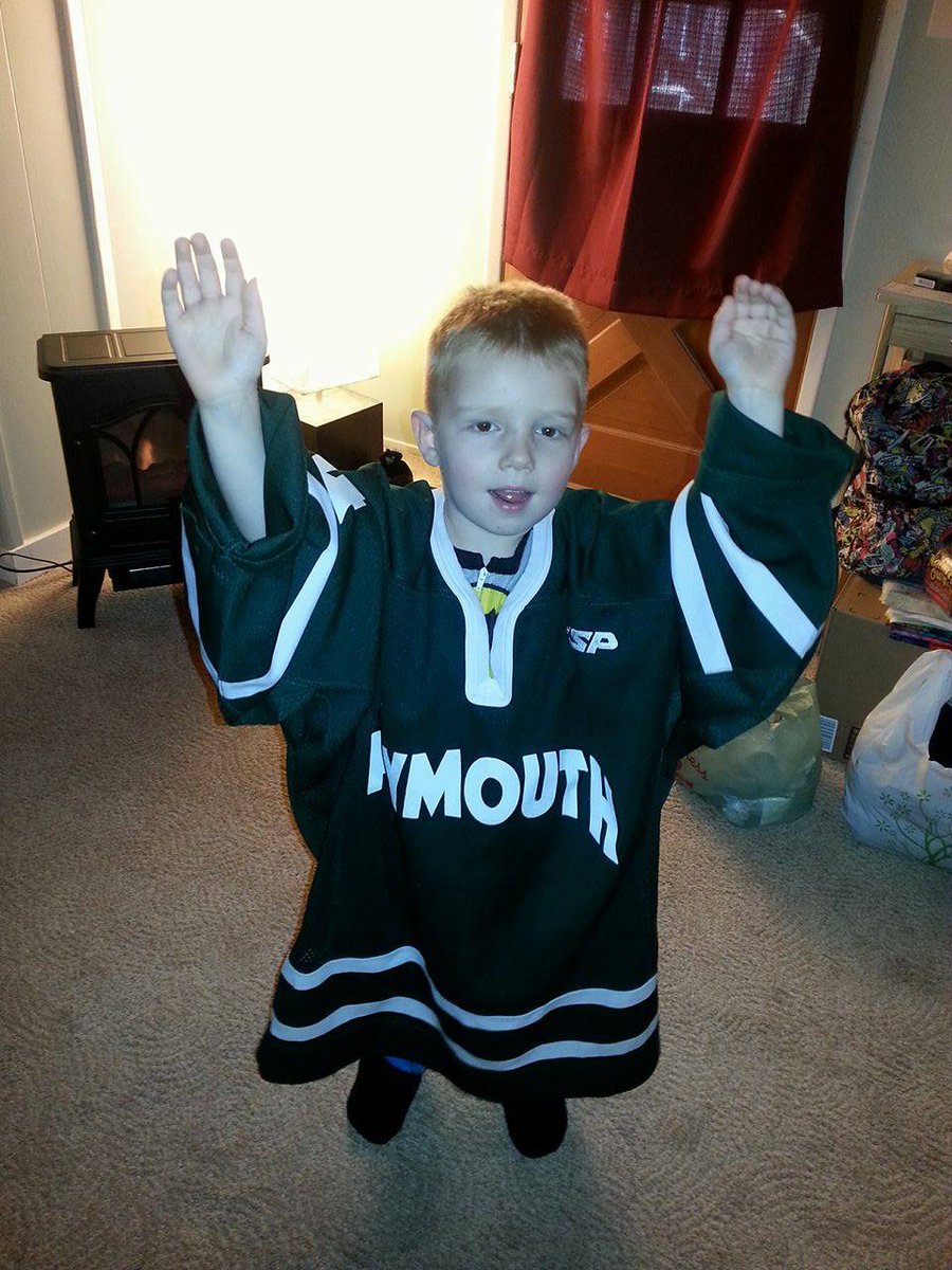 PSUhockey4eva's tweet photo. #PSUvsSSU Lets go state! Cheering from here in California! https://t.co/OGM8GJZzyu