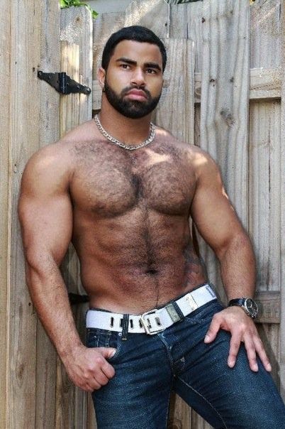 ModernBear's tweet photo. Saturday Night Date. #beefcake #furry #beardlust #pleasemarryus https://t.co/iNwbM78leV