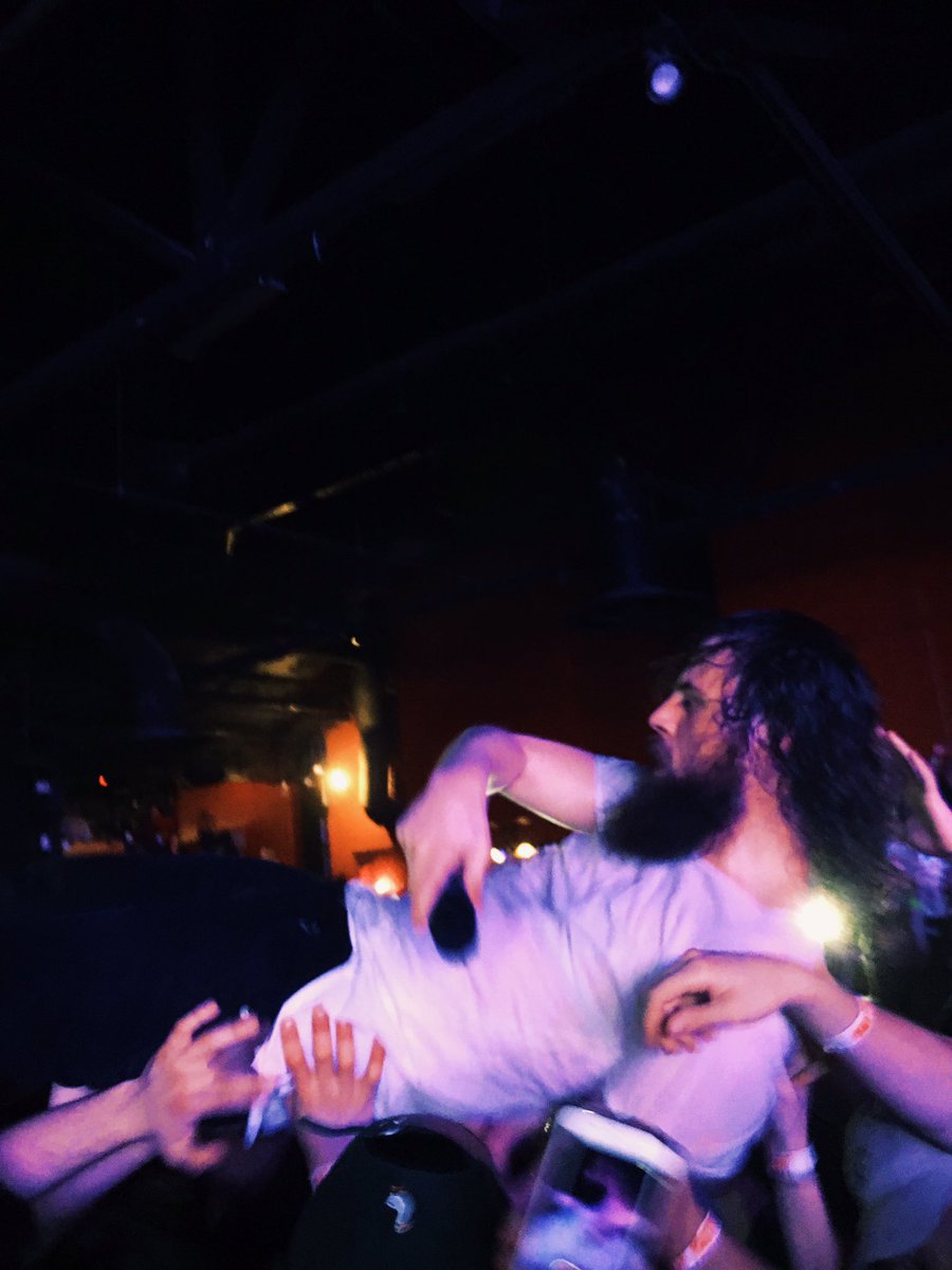 alyssa_singhh's tweet photo. @HippieSabotage was so fucking amazing. such a crazy experience 🎶♠️ https://t.co/A9e7ZPCyC3