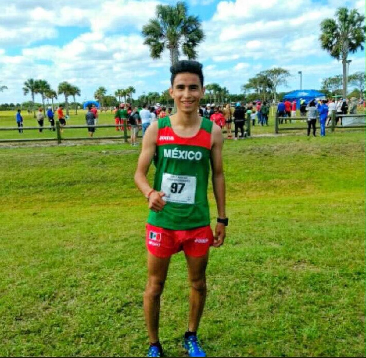 CECyTEHidalgo's tweet photo. #OrgulloCECyTE
Ex alumno del #CECyTEHidalgo Jonathan del Razo obtiene 4º lugar en #Panamericano en E.U.A obtiene pase al mundial en #África https://t.co/hOfyCrbVt0