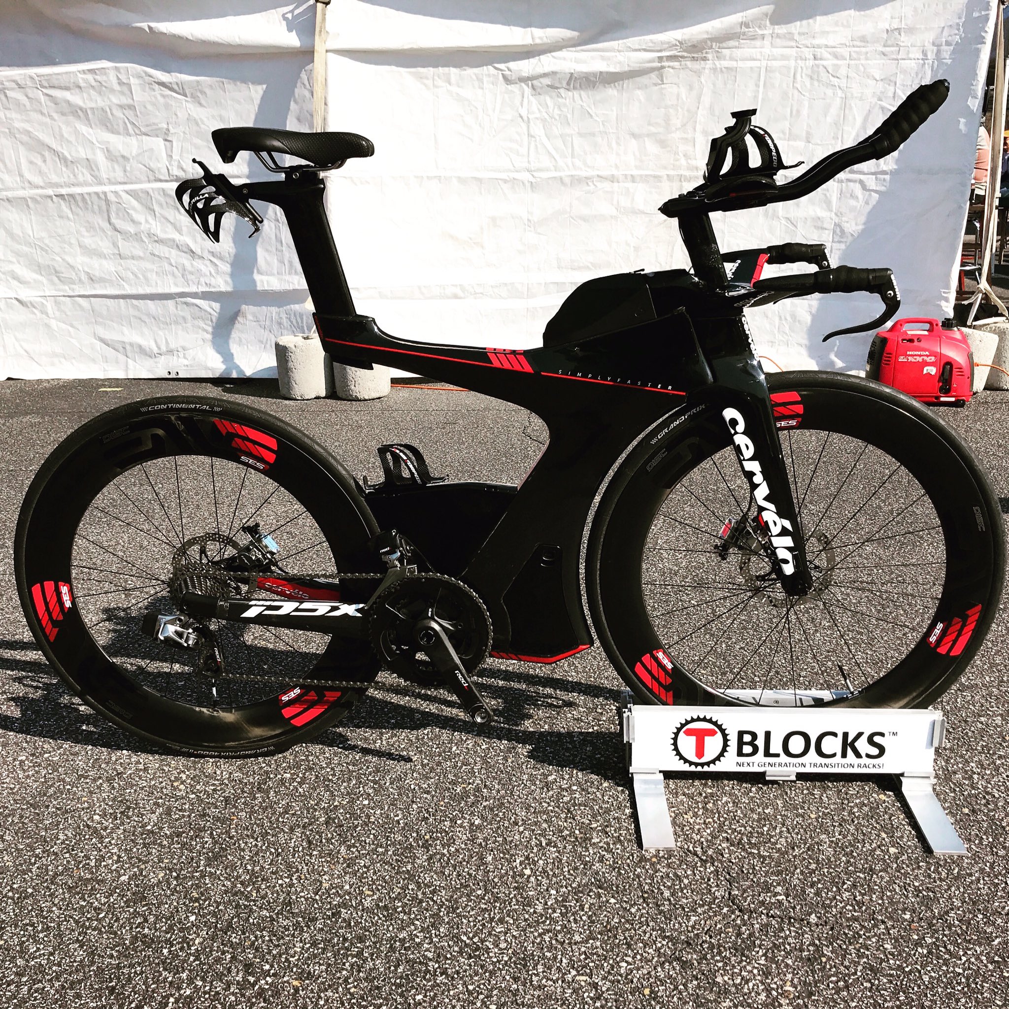 Cervelo cheap bike stand