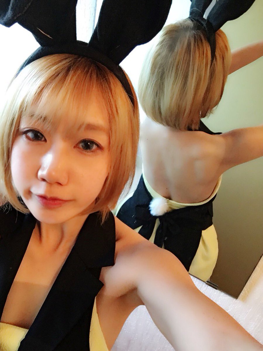 ট ইট র みさこ 神聖かまってちゃん バンもん Mn 本日のバンもん リリイベ ニコニコ本社b2イベントスペース 1部 衣装チェンジ回 2部 セクシー回 1部ではみさこは黄色いあの娘がmvで着ていたあれを着るだよ 詳細 T Co Siocjvswy3 そして画像