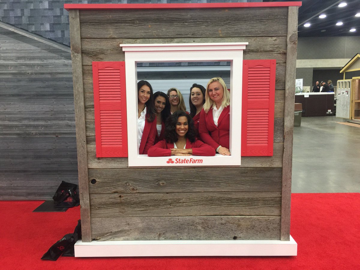 1Miss_Sassy's tweet photo. #Statefarm #promowork #promolife #a2zpromos #expowork #tradeshow (@ Fairgrounds) https://t.co/RFTmsdzBQg https://t.co/gwbxiguaLe