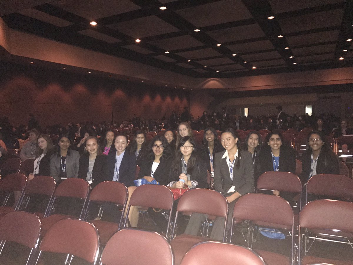 PanthersDECA's tweet photo. We are here at the formal recognition ceremony 💎🔷#CAGold #OwnYourFuture #SCDC2017 #TeamChris https://t.co/DyKApDn2XS
