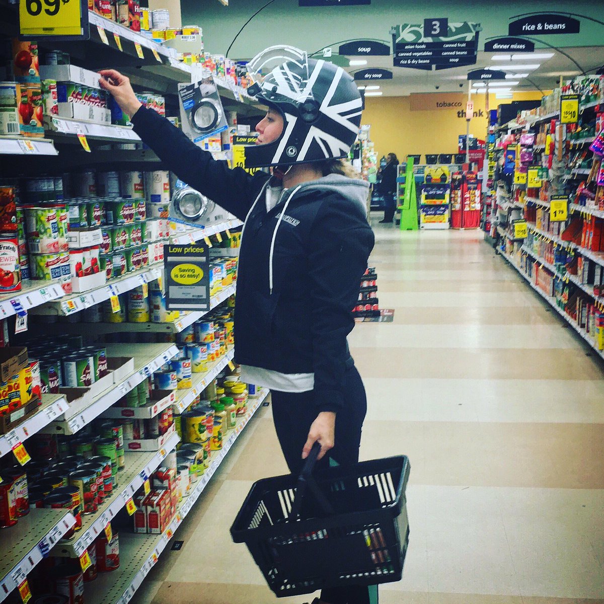CristyLee09's tweet photo. #TourDeFL TRIP PREP COUNTDOWN - 4 days to go, stocking up on supplies 😝 Follow my IG feed 👍 #girlswhoride https://t.co/Wud1u1zdKL
