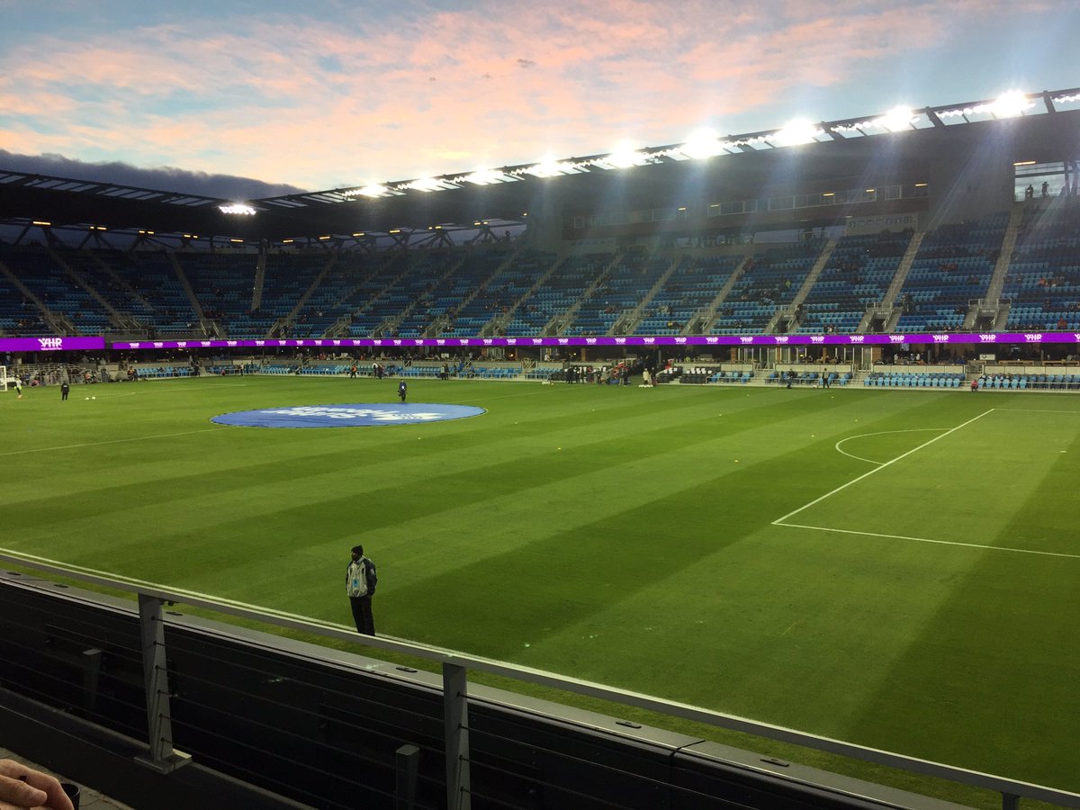 _22luis's tweet photo. #Quakes74 Season Opener ⚽️🔵🔴 #FowardAsOne https://t.co/eVHEbGVBux
