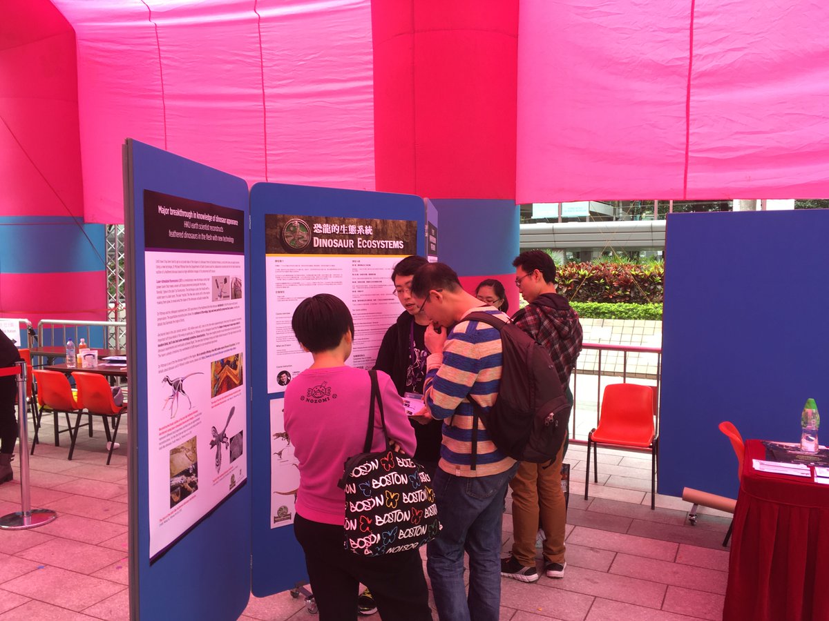 PalaeoPittman's tweet photo. Counter @BritishCouncil #ScienceAliveHK #HKScienceMuseum on #dinosaur appearance + @dinoecosystems. Also a talk today at 12:00 @hku_science https://t.co/INkYfu9sEN