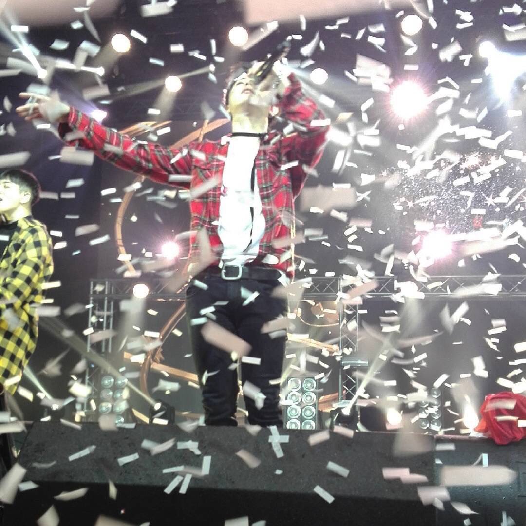 AYUKWON's tweet photo. 170303 #BlockBInBudapest #๋ธ๋ฝ๋น #BLOCKB #์ ๊ถ #์ ๊ตฌ #ใฆใฐใฉใณ #ใใ cr.pjrsofi, ne.denes, monca_dokoupilova, angel_jjang https://t.co/vQfA8xhxXn