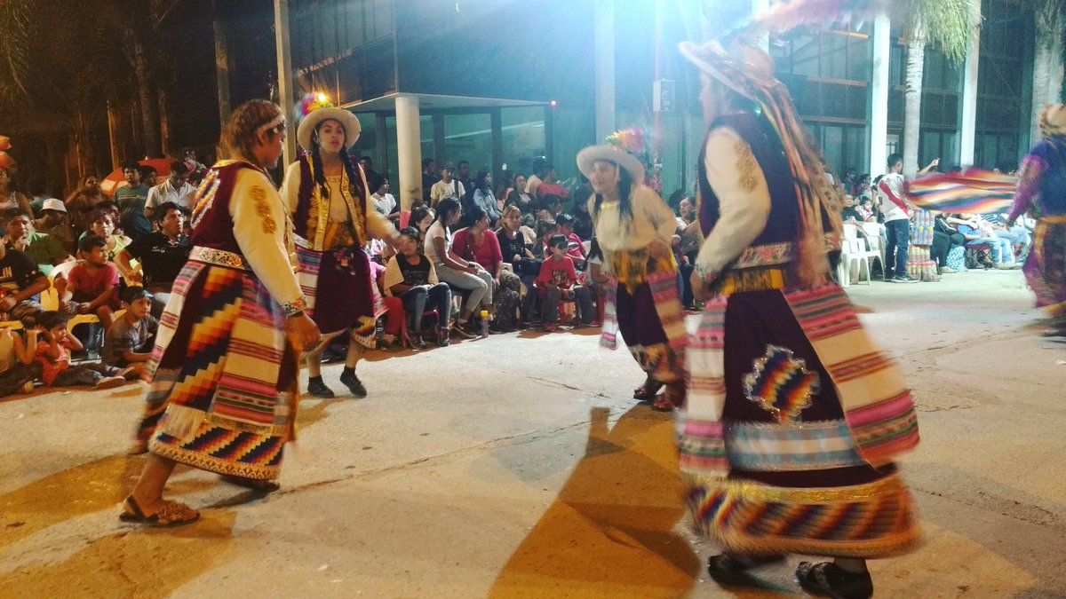 carnavalspj's tweet photo. #AHORA Última noche de los mejores corsos en #SanPedrodeJujuy #CapitalDeLaAlegria #ViviSanPedroEnCarnaval https://t.co/ewe6IDv8w4