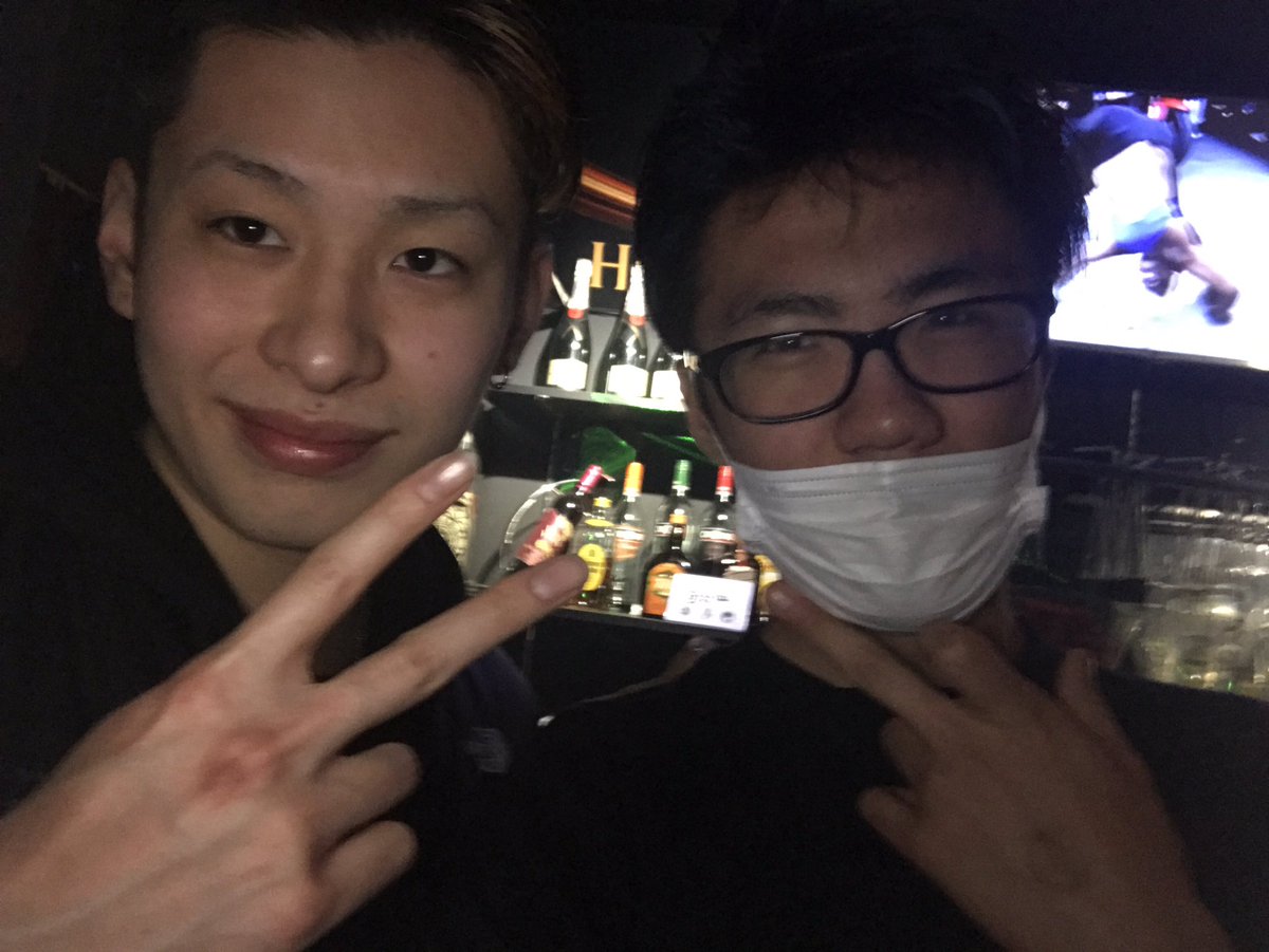 kouki_HB_0810's tweet photo. 昨日 #Piæcerë 急遽参戦してきました*(^o^)/*
lastPiæcerë楽しめました*(^o^)/*
写真撮って頂いた皆さんありがとうございますPiæcerëのスタッフさん出演していたDJの皆さんお疲れ様でした！ https://t.co/xHWJBlyeJI