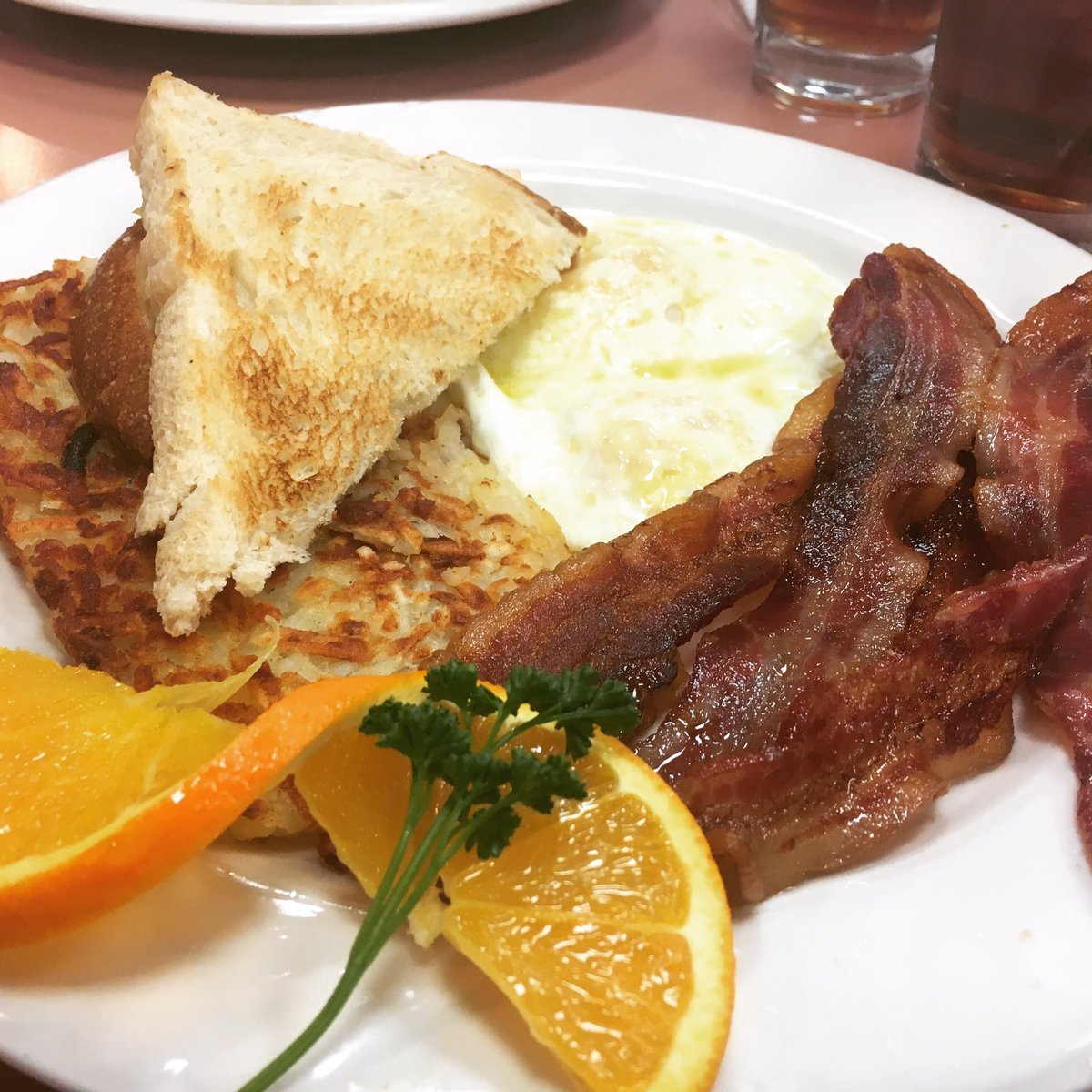 Archangelcin's tweet photo. Brunch from earlier today. #goodtimes https://t.co/wXt5Mue1Am