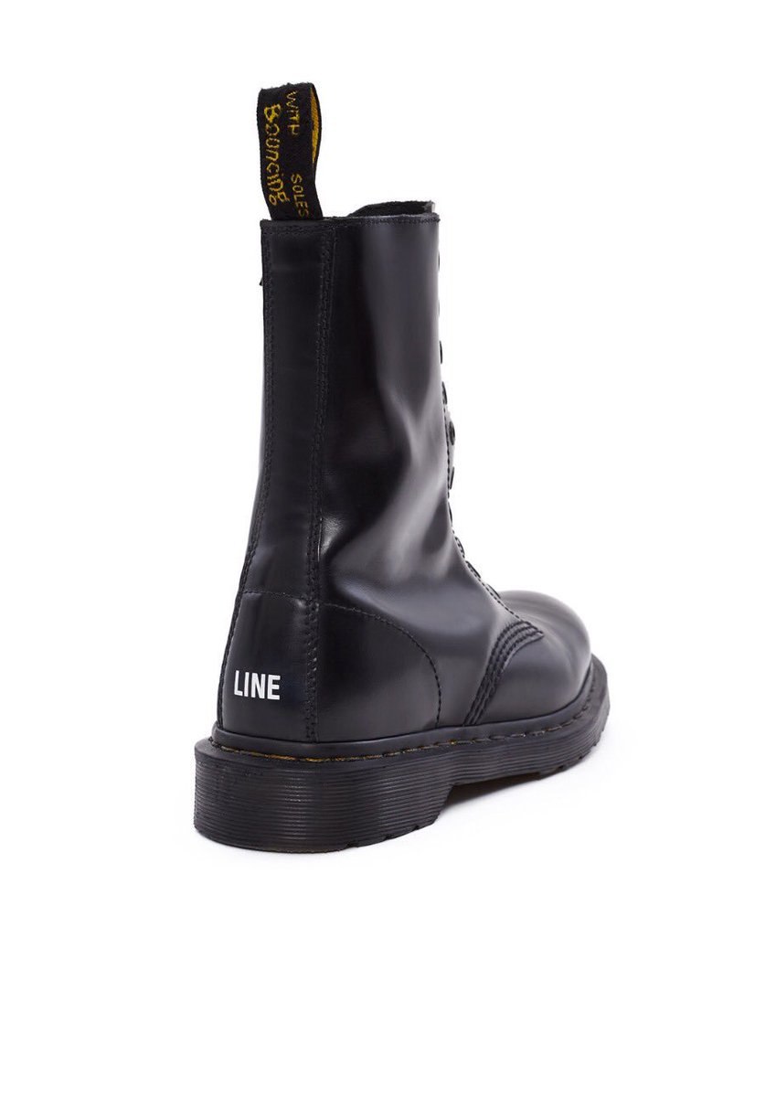 Maxattack10's tweet photo. Border Line X Dr Martens at Opening Ceremony
#Practicalchic
@miiiiio1226 @moter2038 @miiiiio1226 @che750 @brookestarr @przemeksobocki https://t.co/KFPrACJ30s