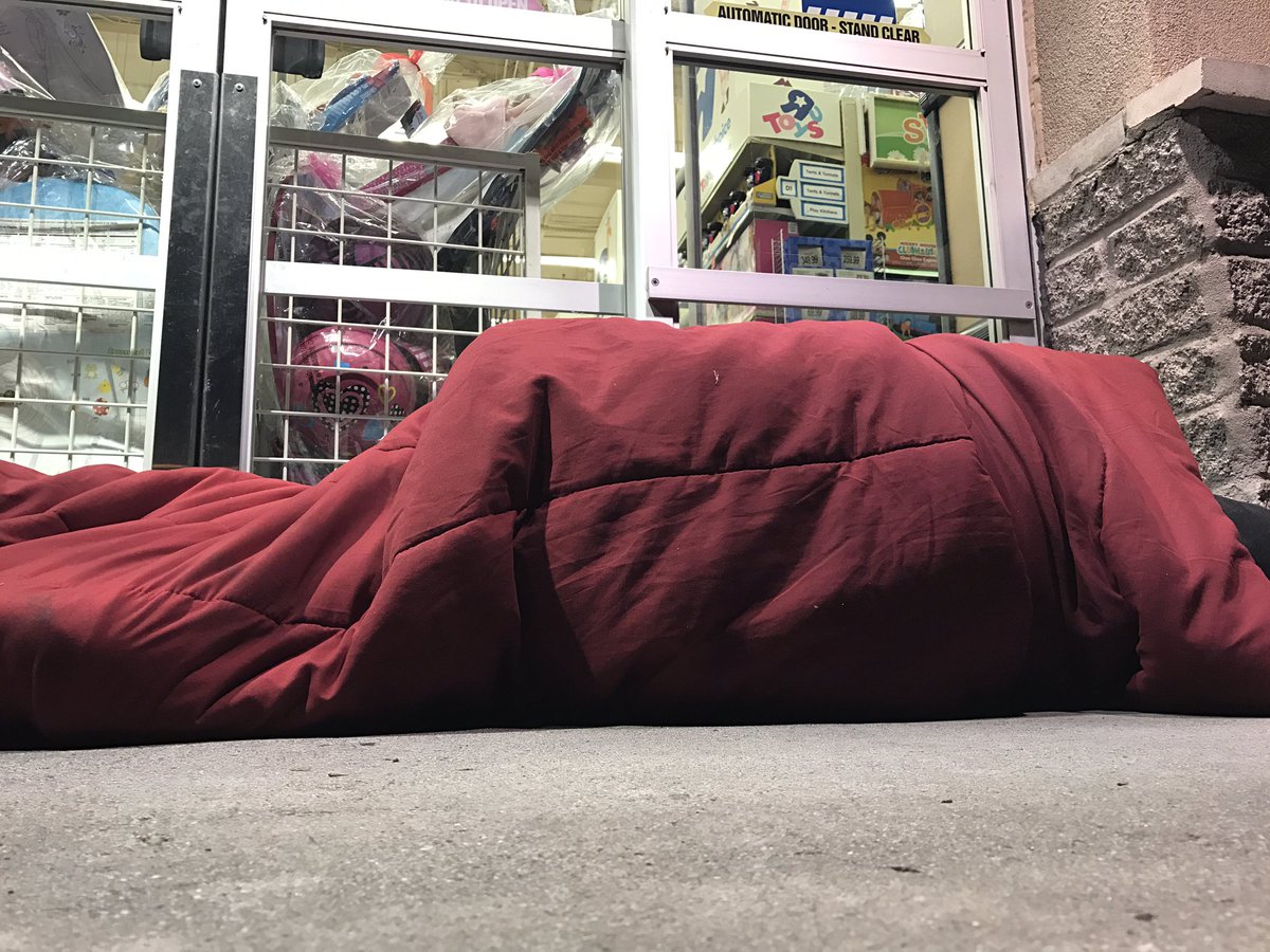 JordanRushing's tweet photo. Well. Since @amazon &amp; @Walmart can't seem to ship properly, it looks like this is my night. #NintendoSwitchPresentation #WhyEvenPreorder https://t.co/TXVst1rwz4