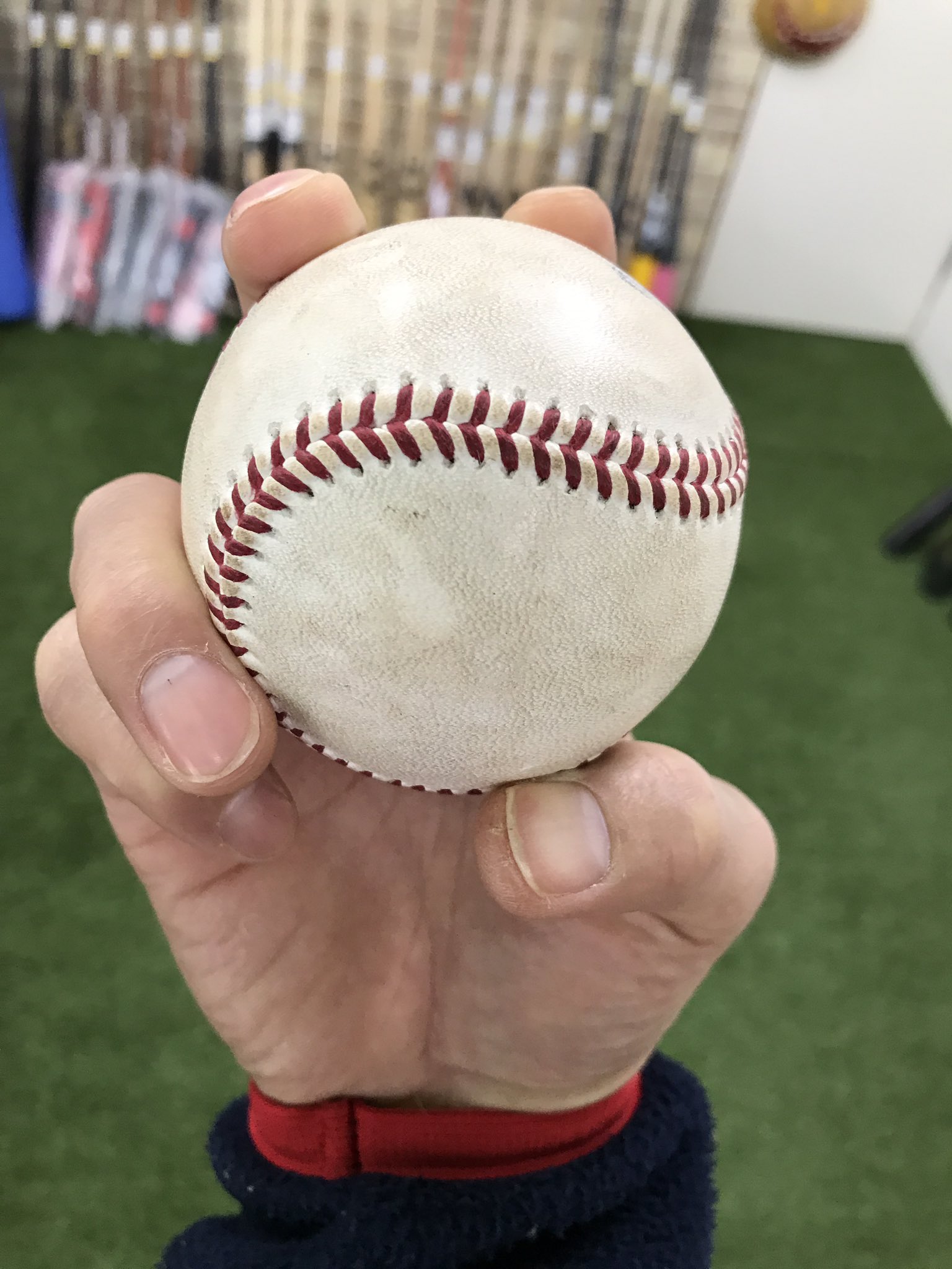 ロクハチ野球工房 ボールの握り方 親指の当てるところがめっちゃ重要 ロクハチ野球工房 ボールの握り方 T Co Ip4dvpool4 Twitter ロクハチ野球工房 ボールの握り方 親指の当てるところがめっちゃ重要 ロクハチ野球工房 ボールの握り方 T Co Ip4dvpool4 Twitter