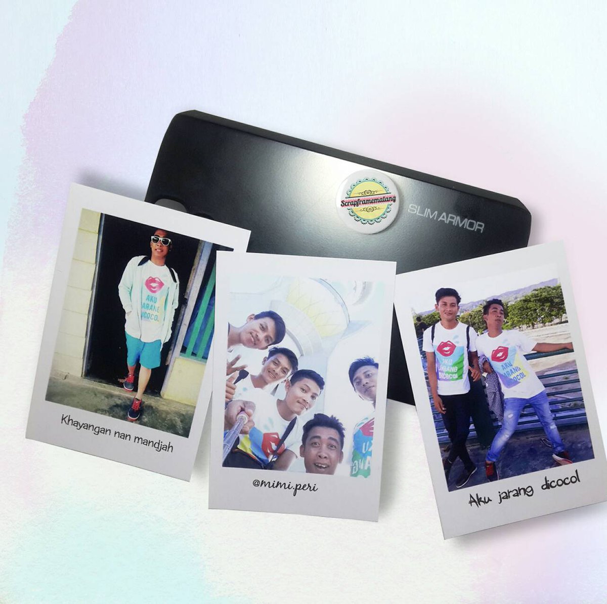 scrapframeMLG's tweet image. 🍒Cetak foto kamu gaya polaroid di scrapframemalang 😄😄
#polaroid #kekinian #cetakfotomurah #cetakpolaroid #scrapframemalang