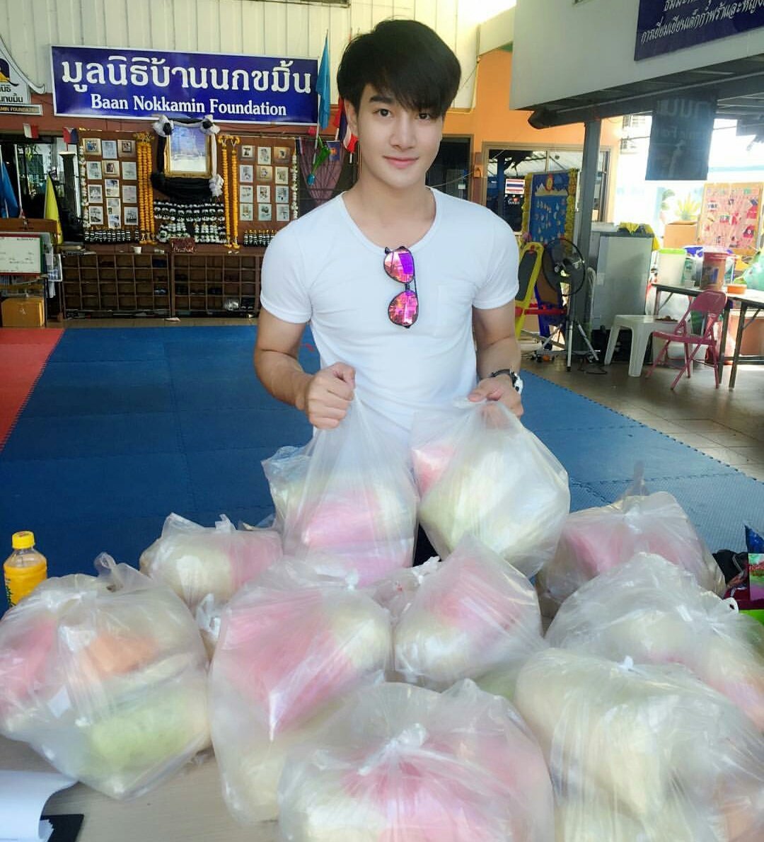 สายบุญก็มา สาธุ~นะมอส คนดี คนเก่ง คนน่ารัก ❤🙏✌

<a href="/saksit_mos/">Mos Saksit</a> 
#Mossaksit
#AlwaysSupportMos ❤ 
cr.IG Mos