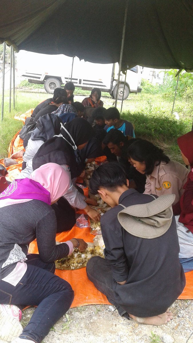 FORKOMPA PEDULI
Alhamdulillah 
Hari pertama penggalangan dana terkumpul Rp.4.950.000,-
Juga terdapat bantuan lain seperti beras dan pakaian.