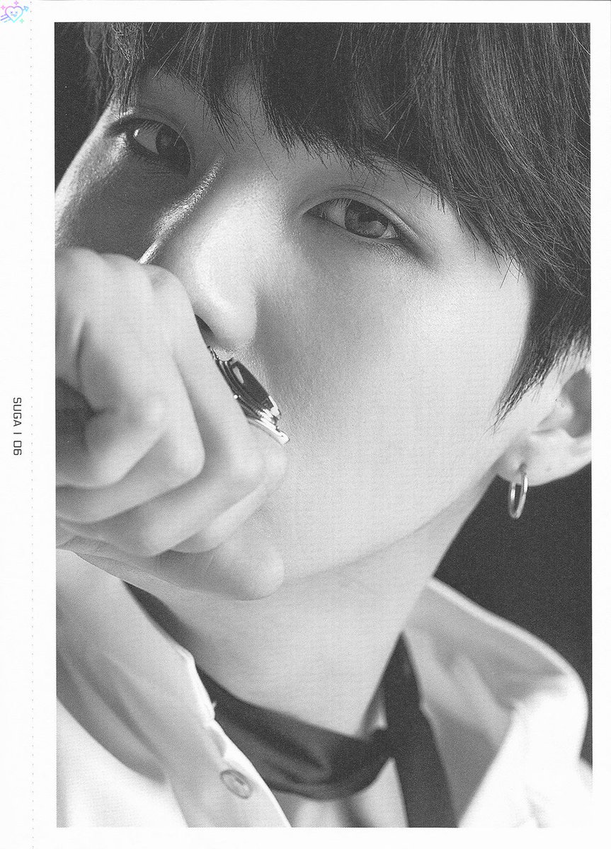 _masha_kim's tweet photo. #KanyeWest_for_BTS_Suga 
Наш котик достоин этого поздравления🌟 https://t.co/ArrpnnCXCj