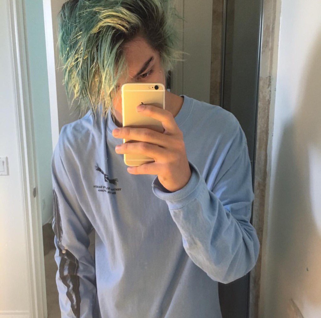 dysn_dysn's tweet image. how can i grow this back overnight