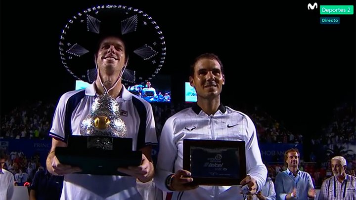 MovistarTenis's tweet photo. En Acapulco manda Querrey. No pudo Rafa Nadal y cayó 6-3 y 7-6. https://t.co/pk2NRXYt0D