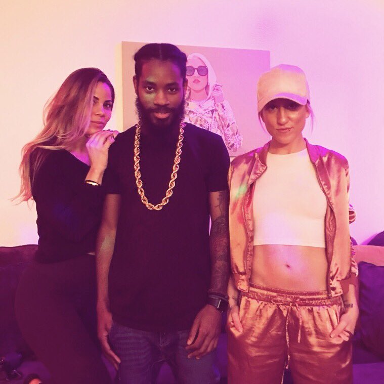 iamsambruno's tweet photo. yay i played director today & shot a live performance vid of @iamavarogue & @flythethegenius doin their thing๐#99Issues https://t.co/Ed8Ku23jck