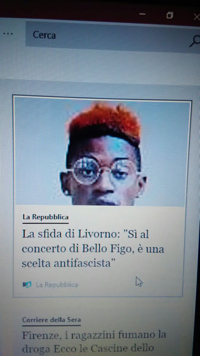 Jaketchicken's tweet photo. #bellofigo wow pure un concerto gg amico che culo sfondare così nel mondo della musica https://t.co/BlyIVwbtX0