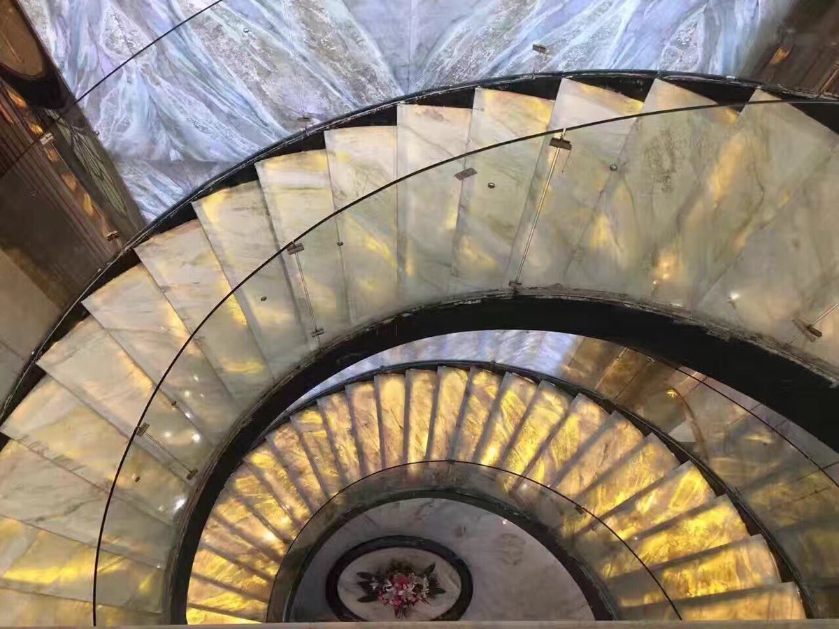aolistone's tweet photo. Design your non-boring stair case, and tell us to make them out
#marble #marblestair #marbledesign #marblestone #stair #interior https://t.co/YW1X3RfxvN