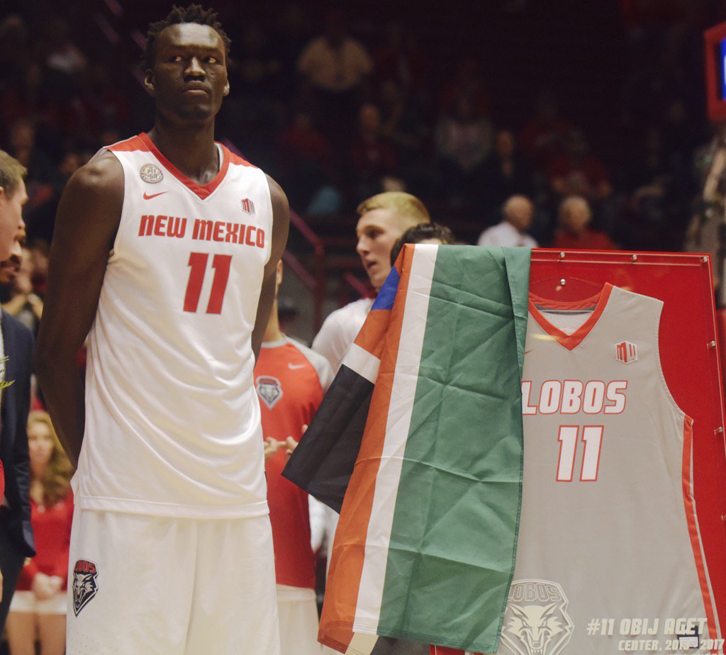 GeoffGrammer's tweet photo. Senior Night for @AgetObij from Juba, South Sudan. #mwbb https://t.co/0hk5VwAh0a