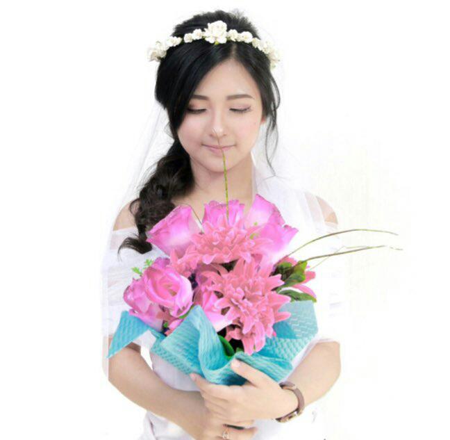 Halo! Aku melihat live stream yang keren di aplikasi 17! Yuk cek disini!batre batre 😤😤  go.17app.co/44sg/s4fVbBuagB