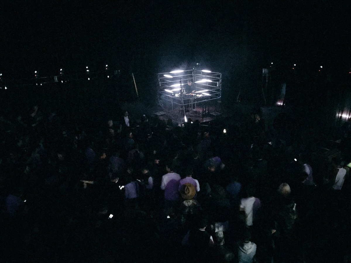 pbmxlatam's tweet photo. La noche apenas comienza #BLACKCDMX https://t.co/jPTMT8N6eN