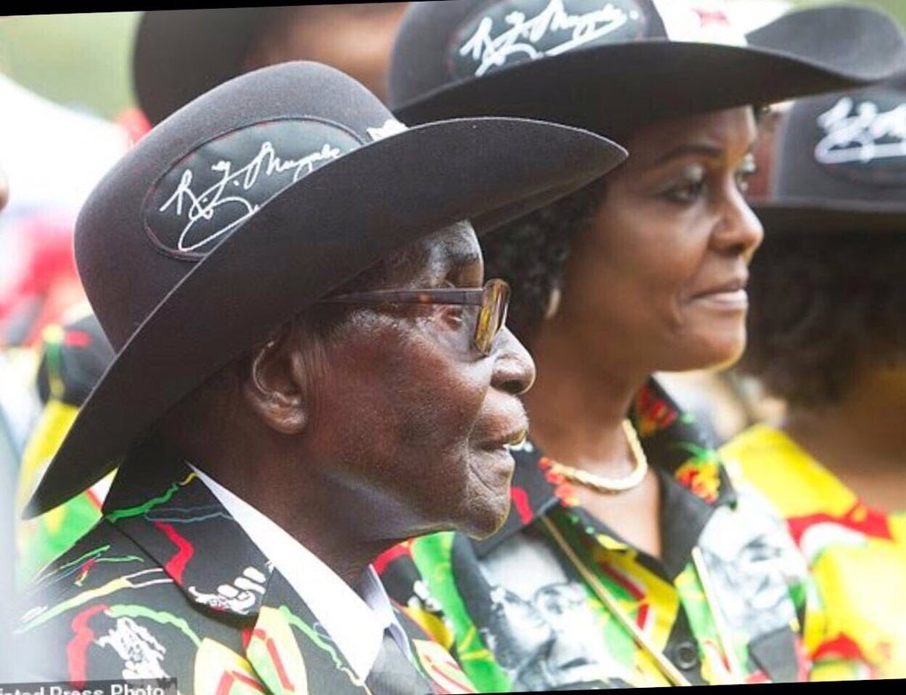 Zimbabwe: Mugabe est rentré au pays après sa visite médicale à Singapour!