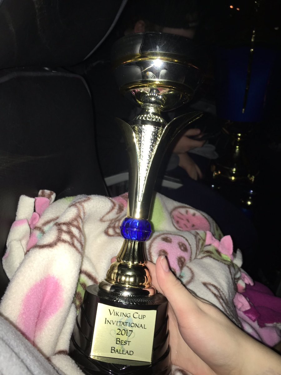 musicalmandy7's tweet photo. pure happiness.
Grand Champs, Best Choreography, Best Band, Best Ballad.
UI's first GC since 2013.
I love #UI2017 ❤ https://t.co/iLXFv7yFcF