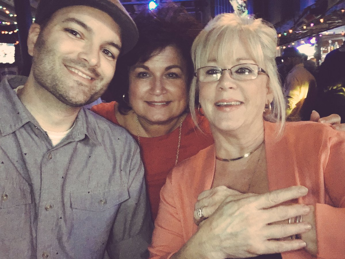 dls425's tweet photo. went and saw @BriMarcantoni play tonight, caught up with @Momsy415 &amp; Patty #vertigored #baltimore https://t.co/1LyTAyvCZL