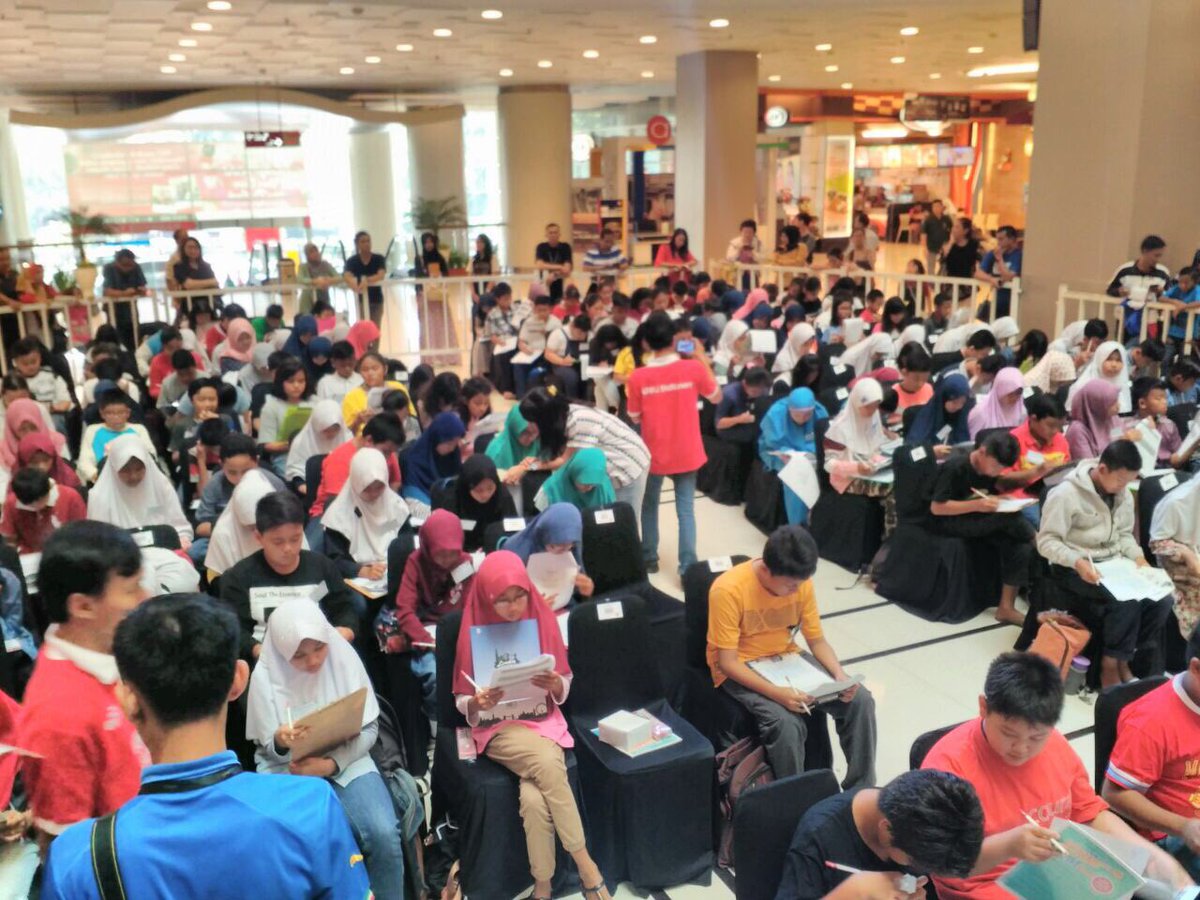 BukuERLANGGA's tweet photo. Selamat kepada para pemenang Try Out US/M Tingkat SD/MI di Toko Buku @TokoGunungAgung Tangcity Mall dan Deli Stationery. #tryouterlangga 😊 https://t.co/iT2DAfLbaJ