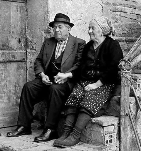 Michele Guarino I Genitori Non Sono Eterni Chiamali Fai Loro Visita Abbracciali Lasciali Parlare E Raccontare Le Loro Storie Domani Potrebbe Essere Tardi Bg T Co Bnwebmcdgl