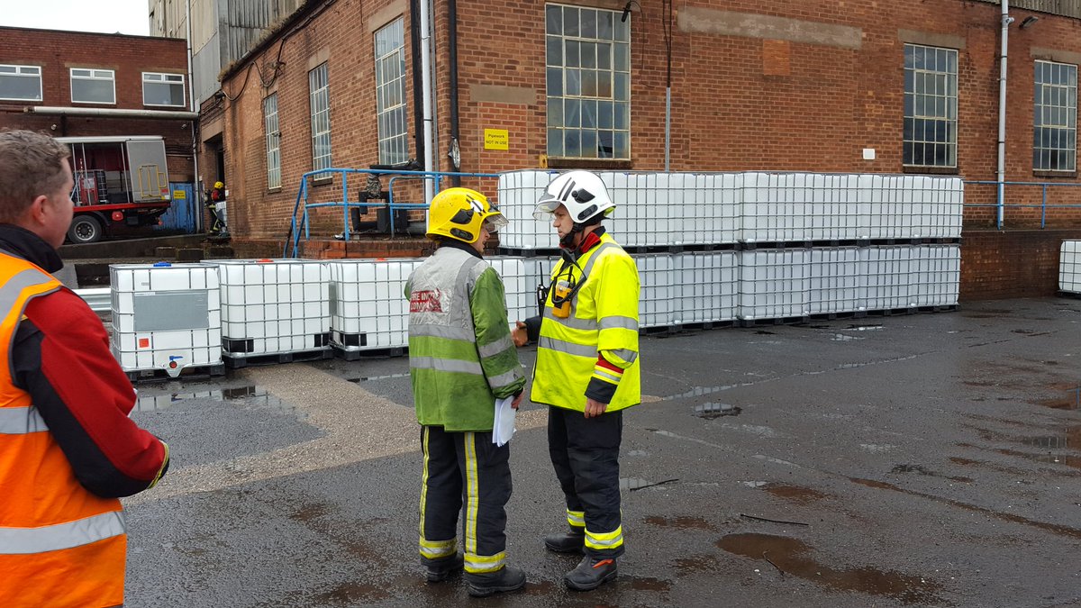 andysmith6359's tweet photo. Thanks to @TennantsDist @WMFS_CSG @SWMFireControl for supporting @WestBromFireSta with today's exercise. https://t.co/whRBw47I24
