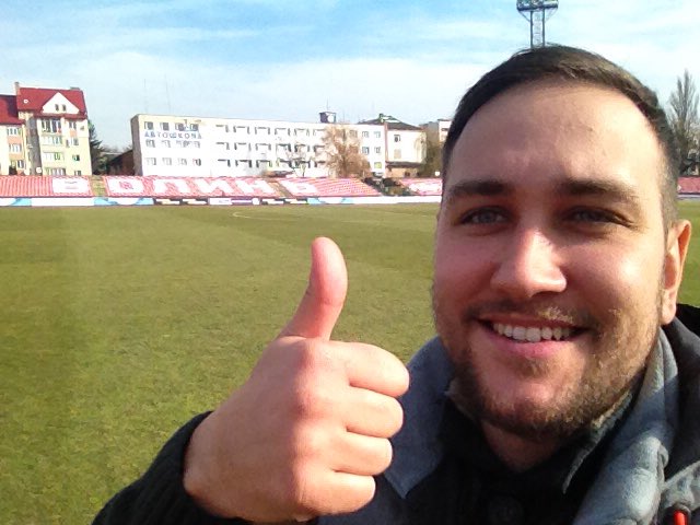 skichko2plus2's tweet image. Вже у Луцьку. Погода та стан газону чудові! Запрошую ввечері на мегафайт Волині та Шахтаря. Долучайтеся!