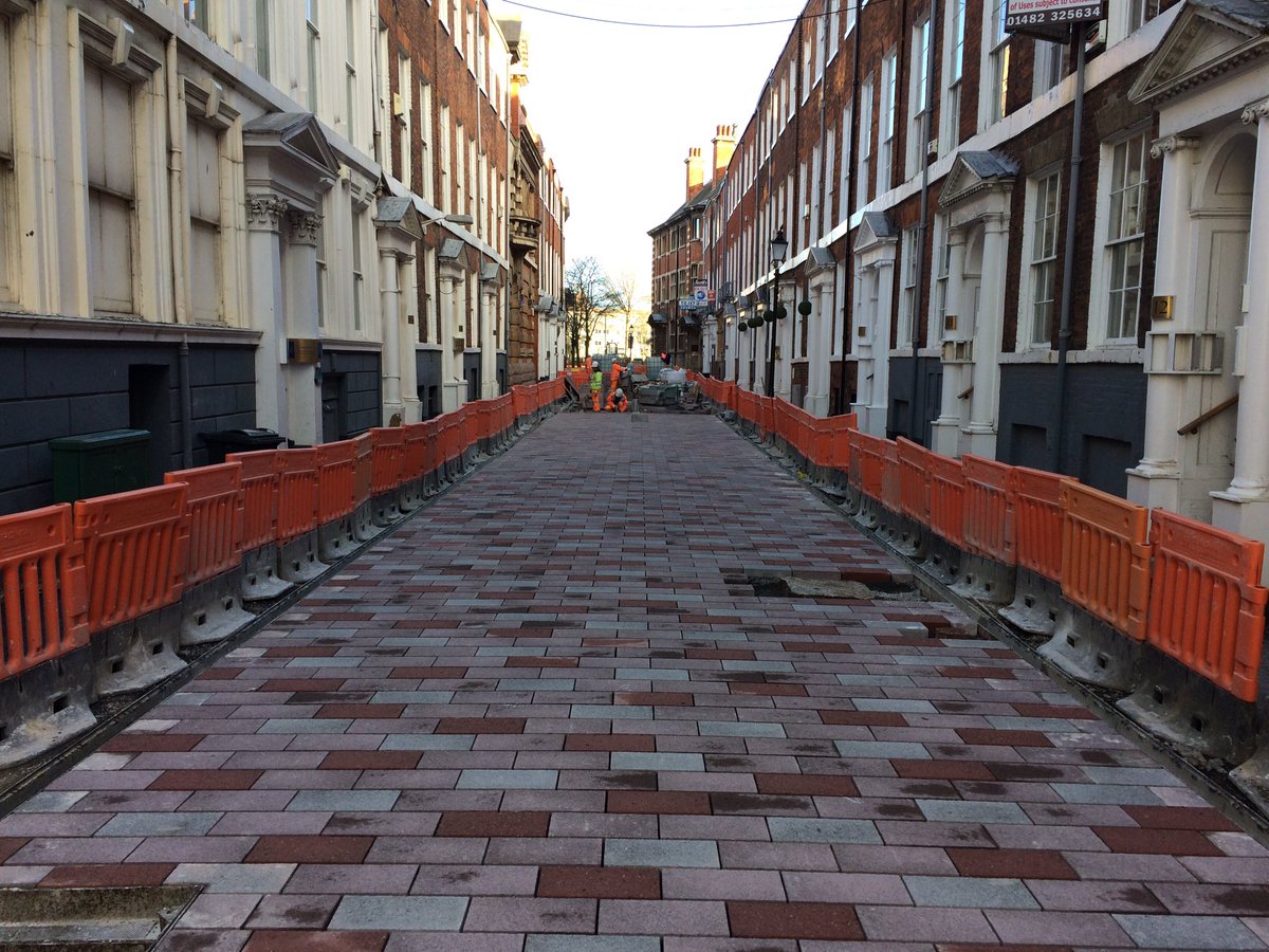 EuroviaHull's tweet image. Plenty of progress made down Parliament Street this weekend #sundayworking