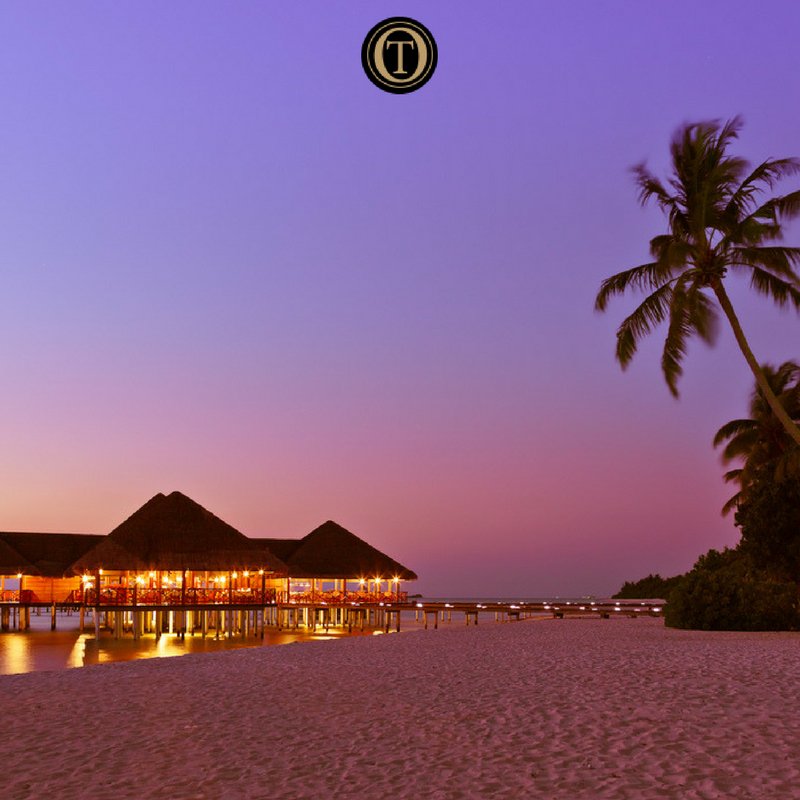 OundleTravel_'s tweet photo. Sunsets in the Maldives are unbeatable! #LuxuryTravel #BespokeHoliday #OundleTravel https://t.co/giAMFScCH5 https://t.co/IFdlHZtfJ8