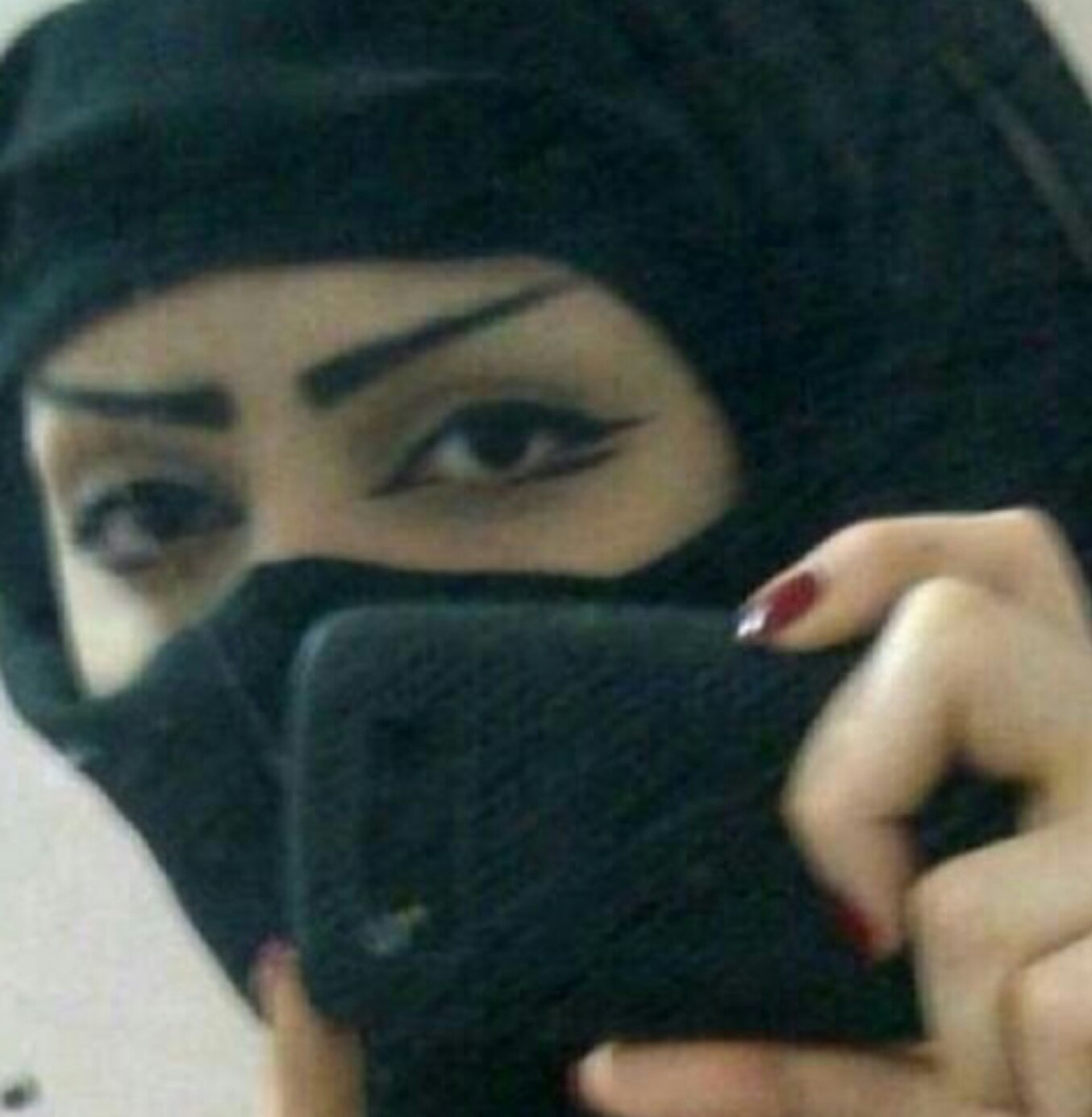 مطنوخـة عتـيبهـ On Twitter حـنـا بـنــات الـبــدو دوم عـطـرنـا هـيــل نـرهـي مــن الـدلــه صـــدق الـوفـااتـي لا دندن الدنـدان نصبـح كمـا البـرق Https T Co Rmw0e378rm