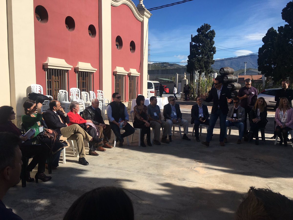 nyngranada's tweet photo. Empezamos la ronda de presentaciones en nuestro #RonWorking.
 #Granada #Motril #SomosNetworkers #Eventos  #Pymes #NetworkingYMuchoMás https://t.co/rxNJIEmjnz
