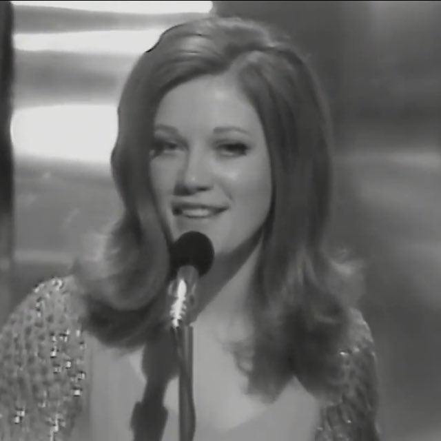 Happy 70th birthday to Kiki Dee, the 1st British artist to sign w Motown Video:  