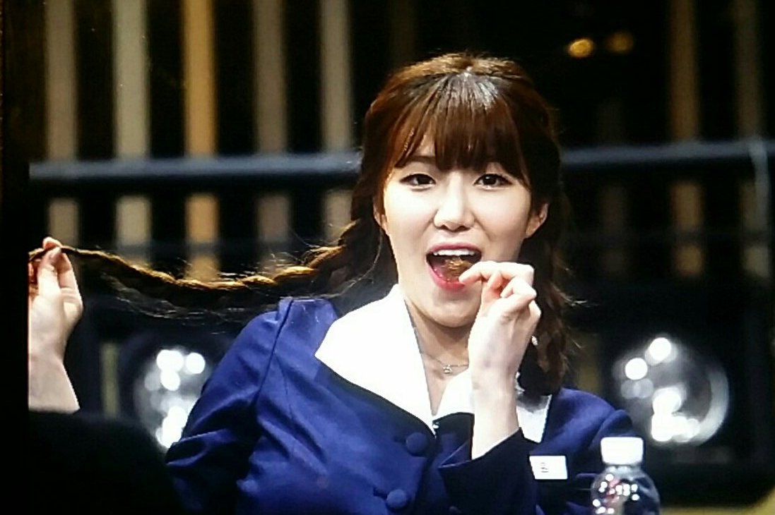 0416dawon's tweet photo. 170305 광화문 팬사인회 #다원 프리뷰
프리뷰 넘나 오랜만이죠?  사실 그동안  귀찬아서 안올렷어유 헤헤(죄송합니다😅) #우주소녀 #WJSN #Dawon https://t.co/UUXttByBSn