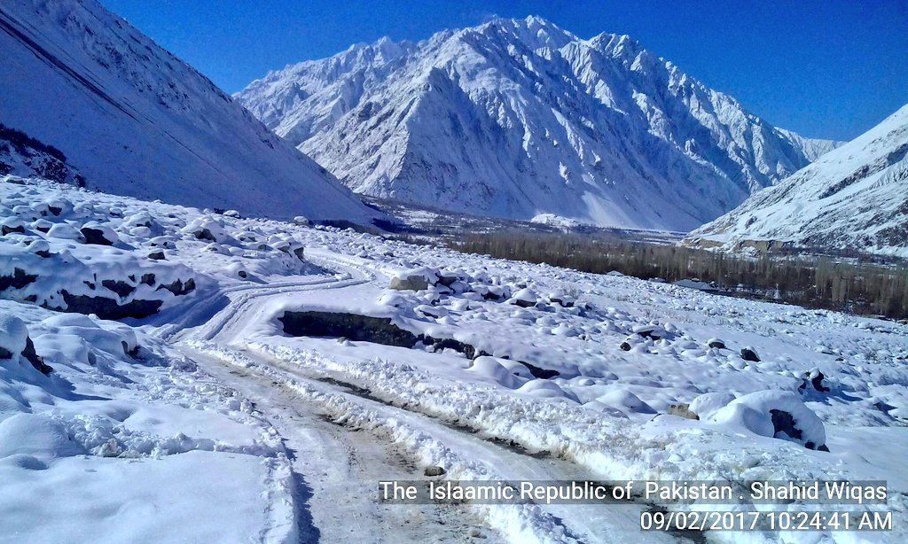 SWiqas's tweet image. The Valley of Mastuj is still Covered with snow.