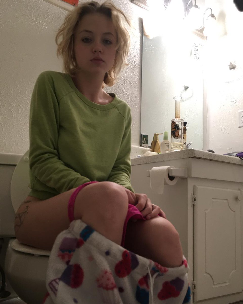 teen pics Pissing