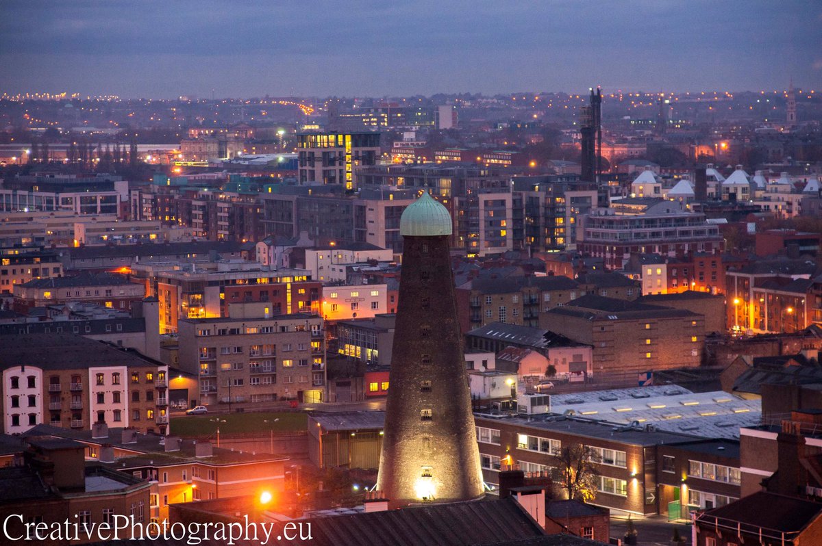 Irelandsphotos's tweet photo. Doesn't Dublin look great #loveculture #lovedublin #dublinbydusk https://t.co/SCoWHjEqQa