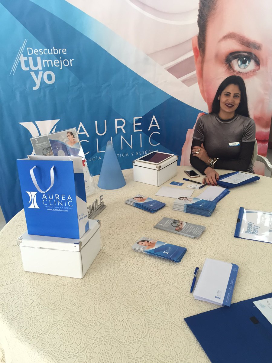 AureaClinic's tweet photo. Hoy en el #BridalOpenDay #Sevilla de @Wedding_Passion asesorando a parejas de novios para ese gran día #bodas https://t.co/NH5KG77HiD
