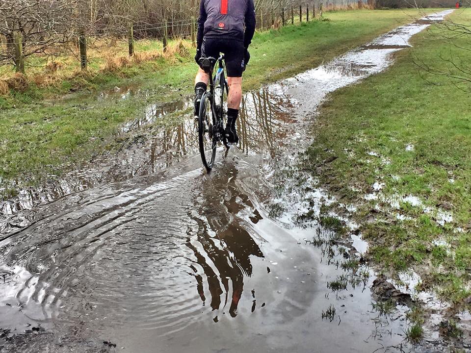 IanVamt's tweet photo. Muddy bike ride #fun #strava #weekend https://t.co/AfTDAIkTMP