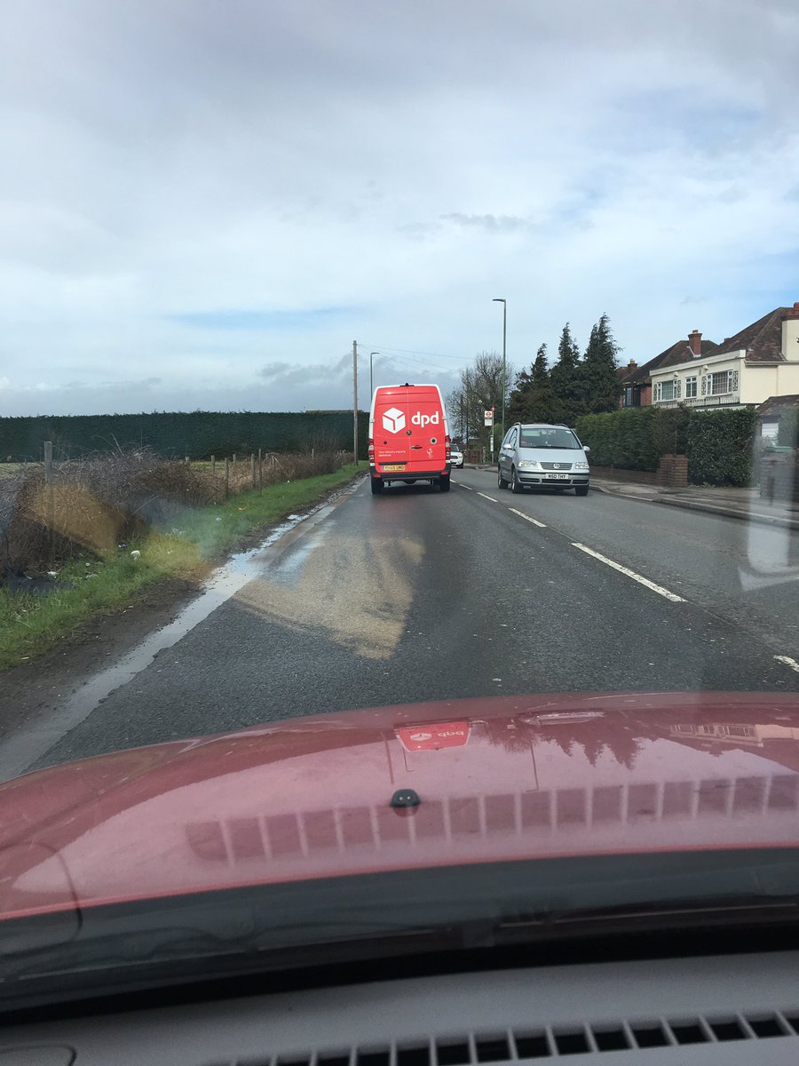 matthewSpleep's tweet photo. @DPD_UK just overtaken at a junction by a speeding DPD van. Had to emergency stop. YH65 UMO. https://t.co/11eqN6dm1U
