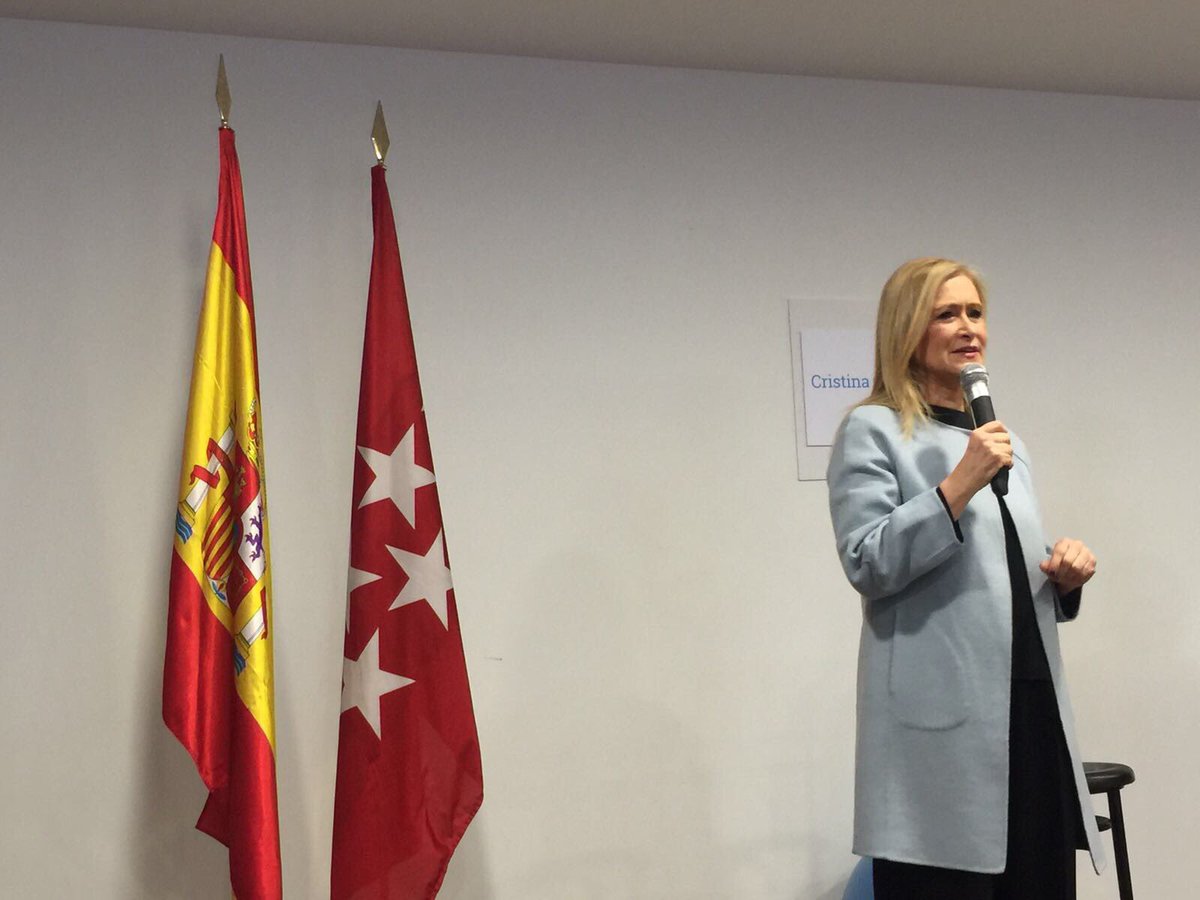 cifupresidenta's tweet photo. 💬 "¿Cinturón rojo? Dentro de poco será el cinturón azul, en el último año hemos recuperado 275.000 votos". @ccifuentes #ParaSeguirCreciendo https://t.co/LWw7nccKv0